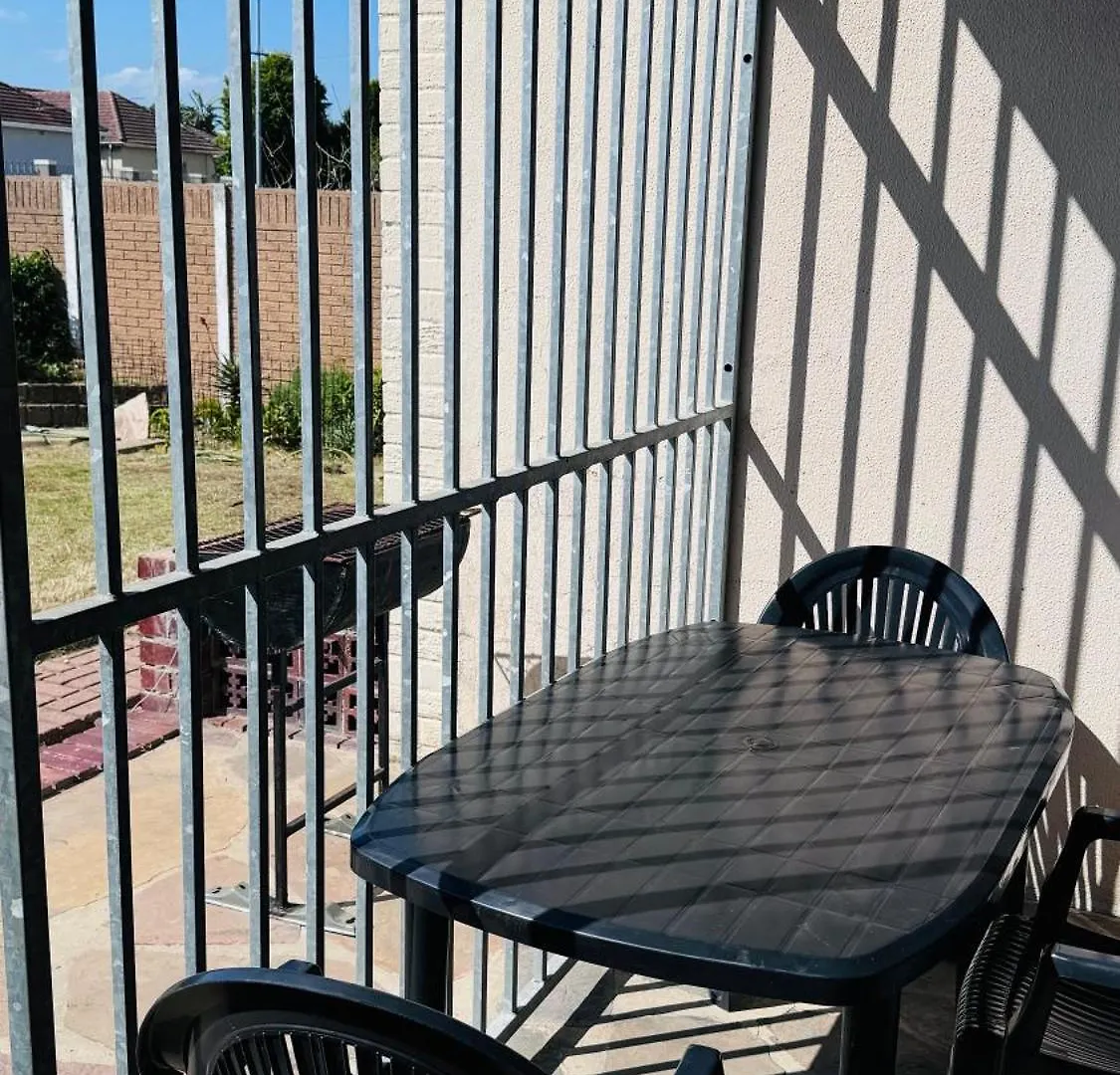 Leisure Lodges Family Room Parow Cape Town Guest house